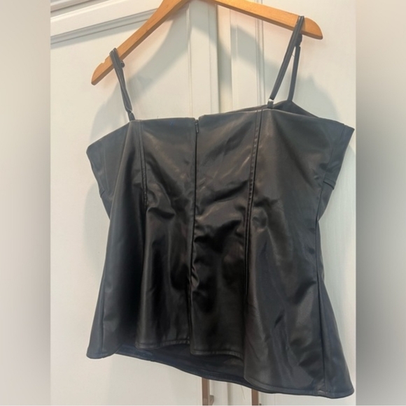 NWT Princess Polly Faux Leather Top Size 12 - Picture 5 of 7